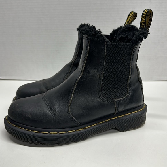 Dr Martens Docs Leonore Leather Chelsea Ankle Boots Faux Fur Trim Black Size 5 - Picture 1 of 8
